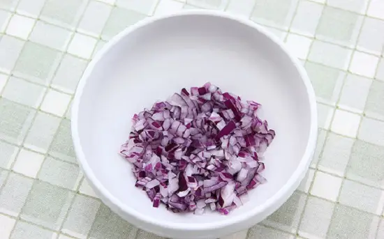 hành tím cắt nhỏ