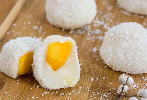 Cách làm bánh nếp nhân xoài vị độc đáo