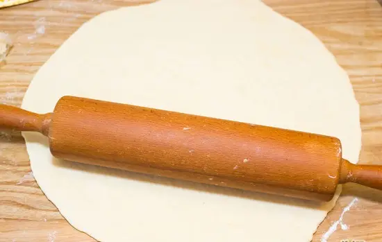 cán mỏng bột