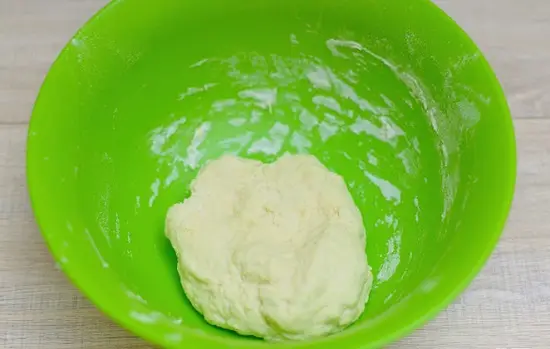 khuấy bột thành một phần thống nhất