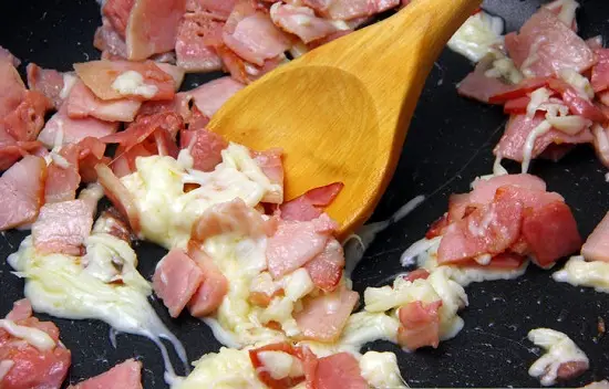 Cách làm bánh nướng nhân mặn thơm ngon chiều về 2