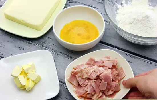 Cách làm bánh nướng nhân mặn thơm ngon chiều về 4