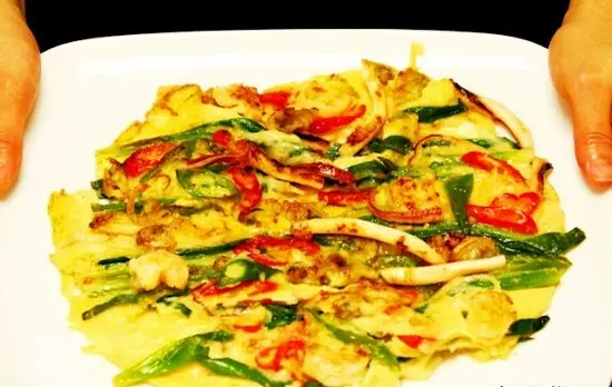 cach-lam-banh-pancake-hai-san-han-quoc-k