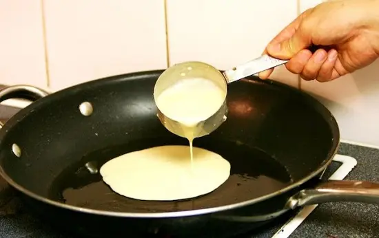 cach-lam-banh-pancake-hai-san-han-quoc-d