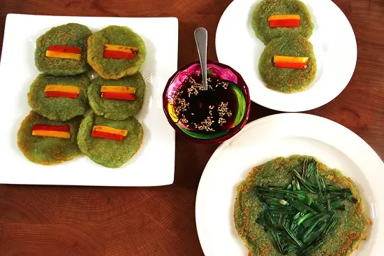 Cách làm bánh pancake khoai tây đẹp mắt 8