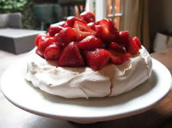 cach-lam-banh-pavlova-dau-tay-sieu-de-5