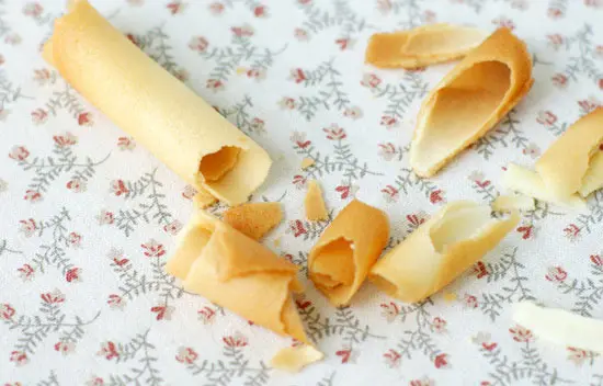 Cách làm bánh quế giòn rụm hấp dẫn
