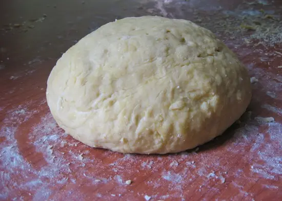 nhào bột mì