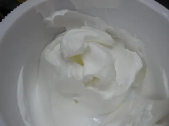 đánh lòng trắng trứng