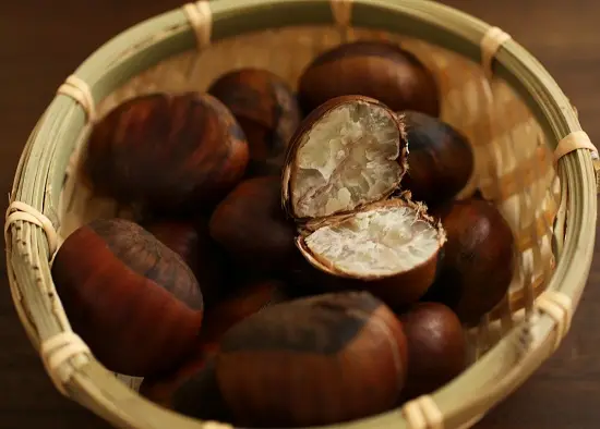 Cách làm bánh quy hạt dẻ thơm ngon độc đáo 2