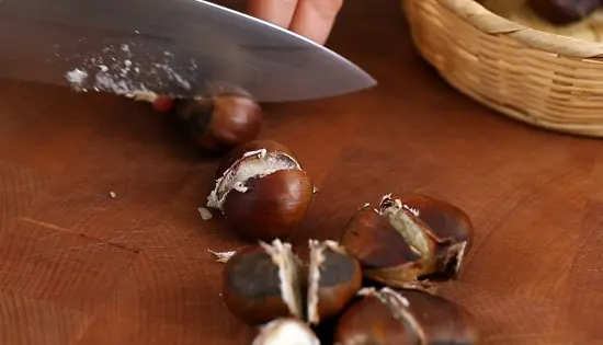 Cách làm bánh quy hạt dẻ thơm ngon độc đáo 3