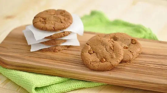 Cách làm bánh quy vị bơ quế với socola chip