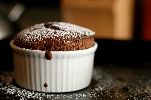Cách làm bánh souffle sô cô la kiểu Pháp 2