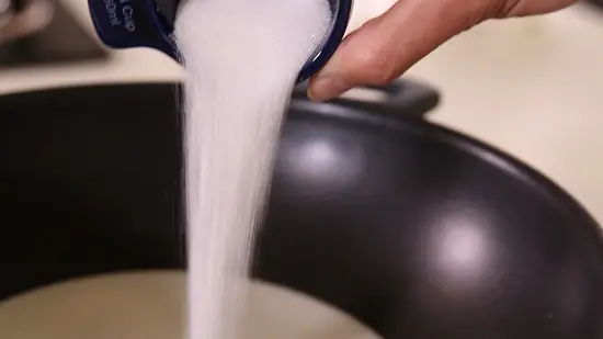 Cách làm bánh sữa chiên béo ngậy