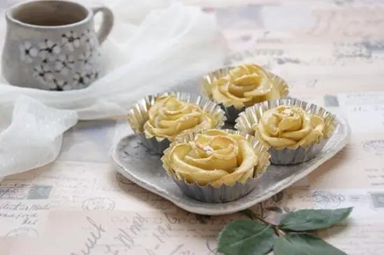 cach- lam- banh- tart-tao-hoa-hong-5