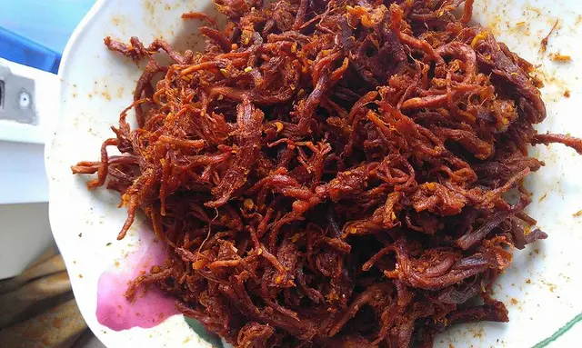 Thịt bò khô - cách làm bánh tráng trộn
