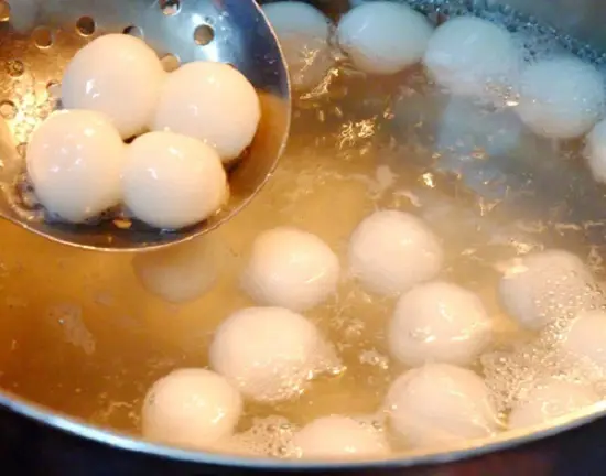Cách làm bánh trôi bánh chay đón Tết Hàn Thực 11