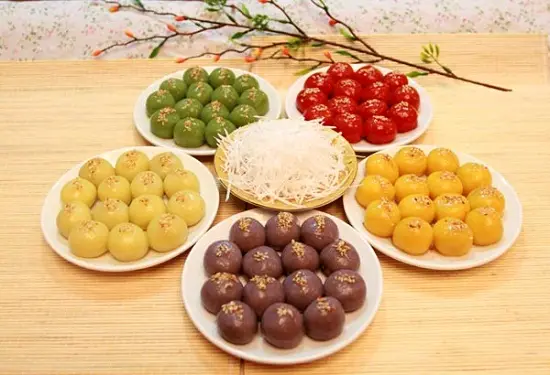 Cách làm bánh trôi đa sắc màu cho ngày Tết Hàn Thực
