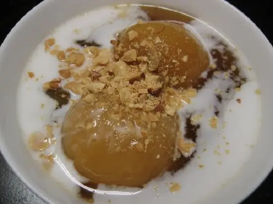 Hoàn thành món bánh trôi tàu