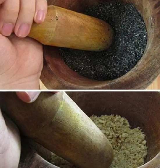Giã vừng lạc làm bánh trôi tàu
