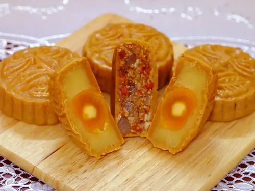 Cách làm Bánh Trung Thu nướng nhân thập cẩm tại nhà