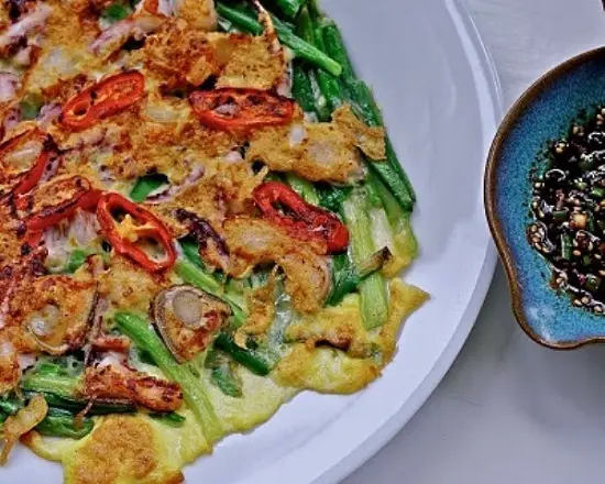 Cách làm bánh xèo hải sản Hàn Quốc