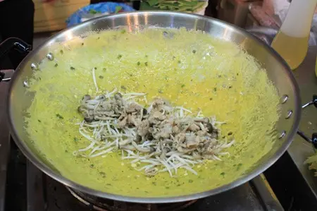 cach-lam-banh-xeo-mien-tay-4