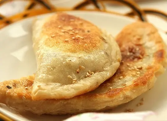 bánh xếp nhân tép thơm giòn