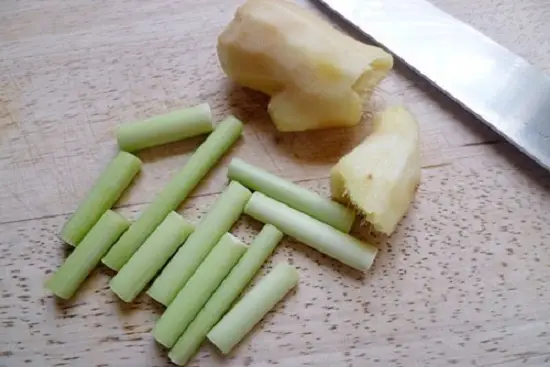 Cách làm bò kho gừng sả tại nhà