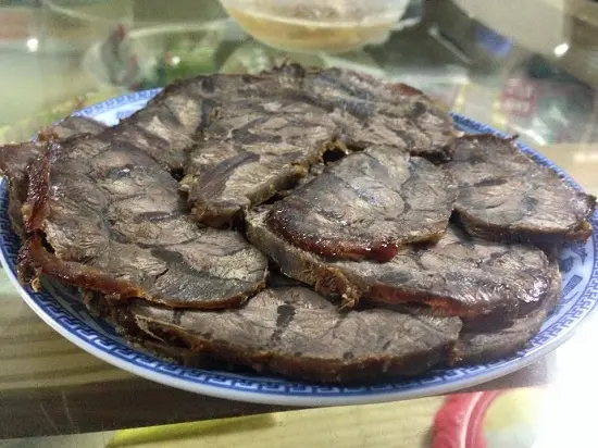 Cách làm bắp bò kho mật mía 6