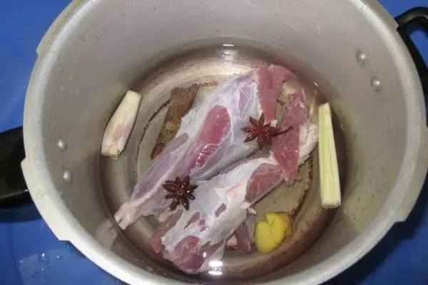Cách làm bắp bò ngâm mắm lai rai ngày Tết