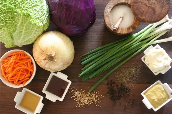 Cách làm bắp cải trộn tươi ngon cho buổi dã ngoại cuối tuần