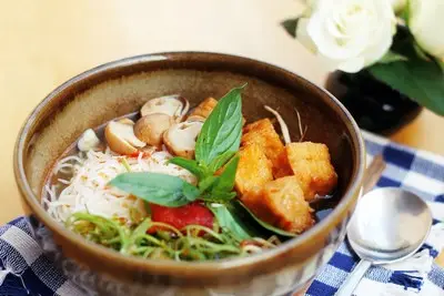 Cách làm bún chua chay thanh đạm ngày rằm