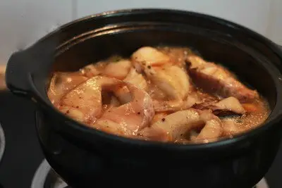 Cách làm cá lóc kho tộ kiểu miền Nam cực ngon cho ngày lạnh