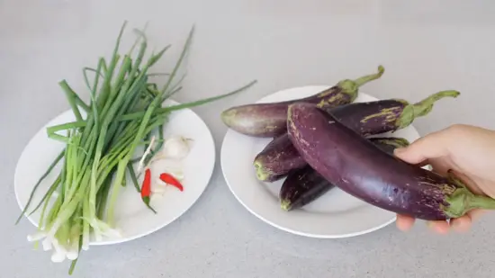 Cách làm cà tím nướng mỡ hành thơm ngon 2