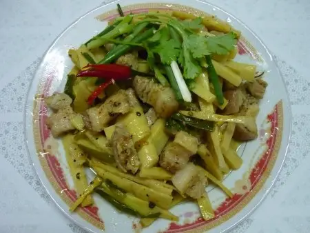 cac-mon-xao-măng-1