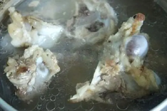 Cach-lam-canh-bong-truyen-thong-cho-ngay-tet-2