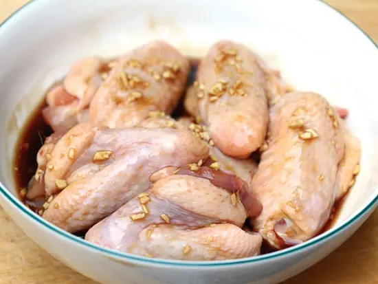cánh gà chiên nước mắm ướp cánh gà