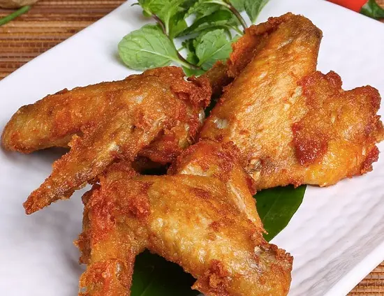 Cách làm cánh gà chiên nước mắm siêu nhanh