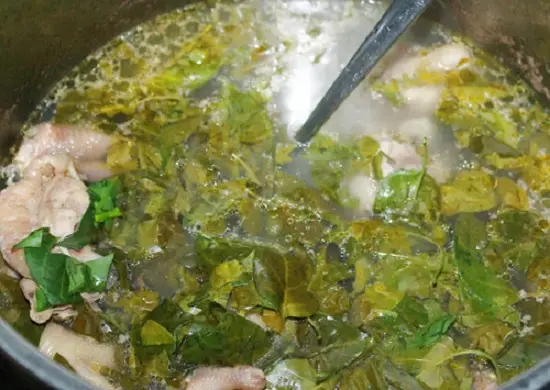 Các bước thực hiện canh gà lá giang 2