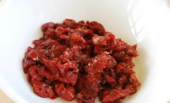 cach-lam-canh-thit-bo-cu-cai-3