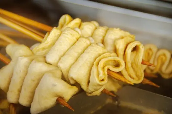 Cách làm chả cá xiên Hàn Quốc nóng hổi
