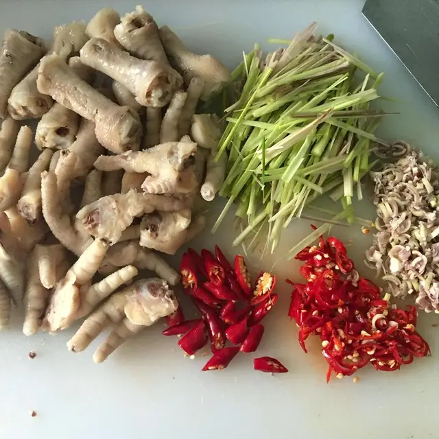 chan-ga-ngam-chua-ngot-2
