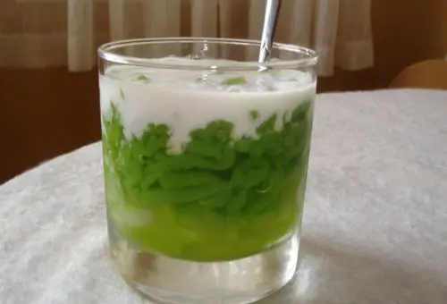 Cách làm chè bánh lọt thơm ngon đã khát
