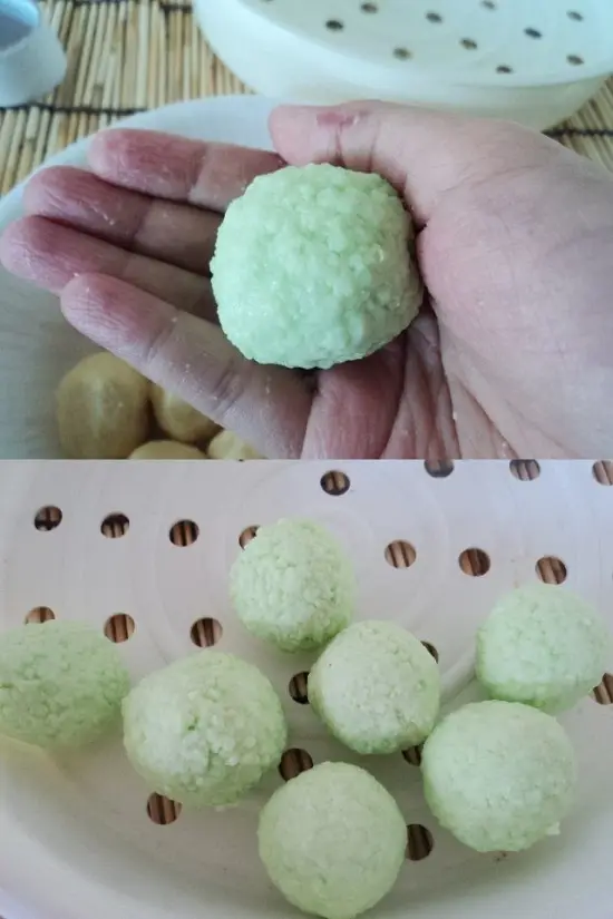 cho bột báng bao lấy đậu xanh