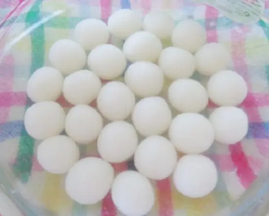 ngâm bánh vào nước lạnh