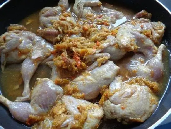 chim cút chiên riềng cách làm 1
