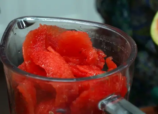 Cách làm cocktail dưa hấu với rượu soju Hàn Quốc mới lạ 3