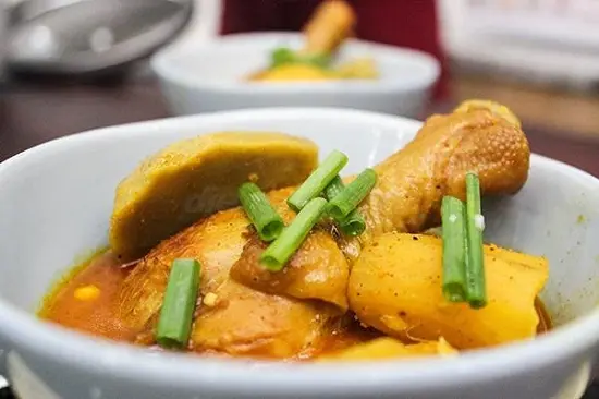 cơm cà ri gà
