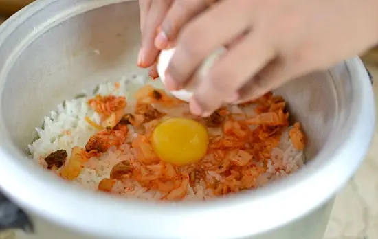 trộn đều các nguyên liệu